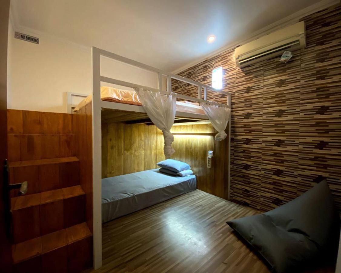 Dong Paloh Hostel Munduk Esterno foto